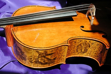 decorated cello -Martin August 2004 ( inlaid instrument )-( op,43-vc5